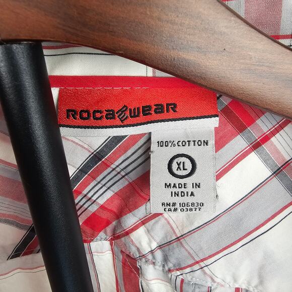 Vintage Rocawear Plaid Button Shirt XL Y2K Red White Black Short Sleeve - Picture 4 of 7